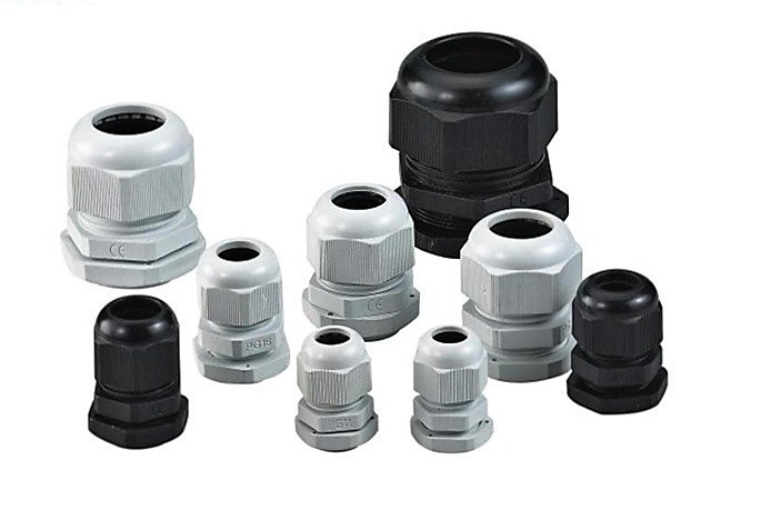 گلند کابل پلاستیکی PG